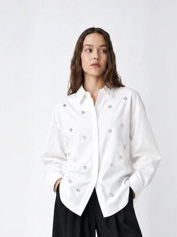 Crās Shirt 'Gerdacras' in White: front