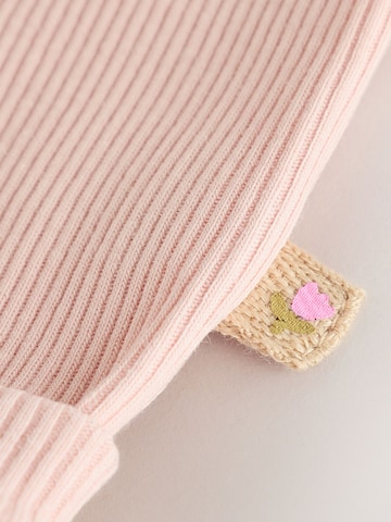 Next Set in Pink