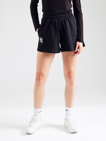 Regular Pantaloni 'NEYYAN' de la NEW ERA pe negru: față