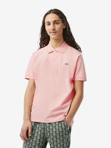 Coupe regular T-Shirt LACOSTE en rose : devant