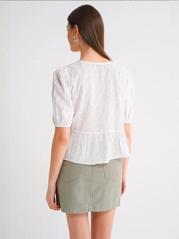 MixRay - Blusa em branco