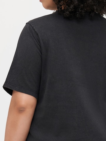 Tricou 'CAROZIAS' de la ONLY Carmakoma pe negru
