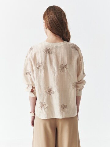 Maglietta di TATUUM in beige