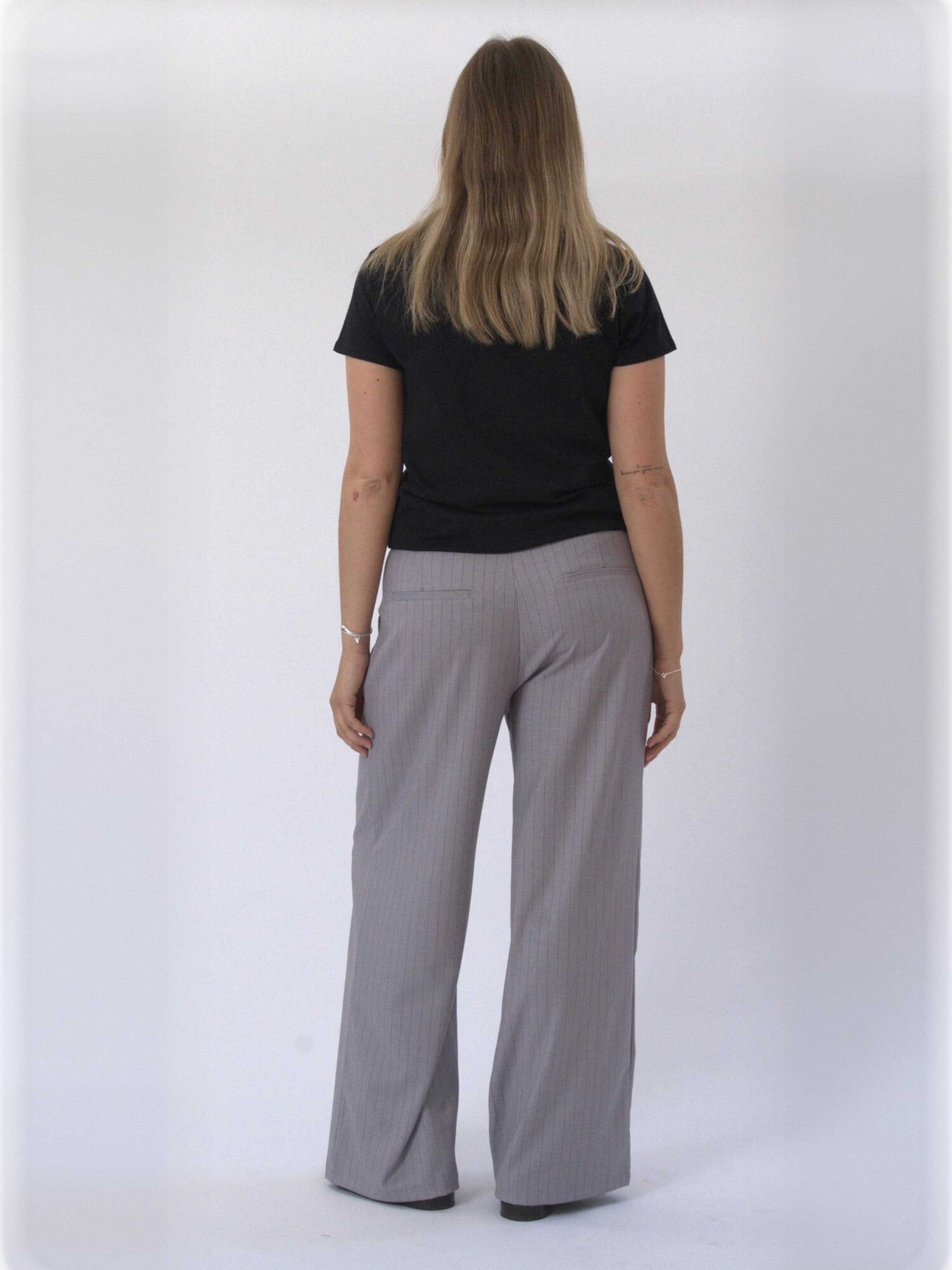Regular Pantaloni ' Paloma ' de la TEESHOPPEN pe gri