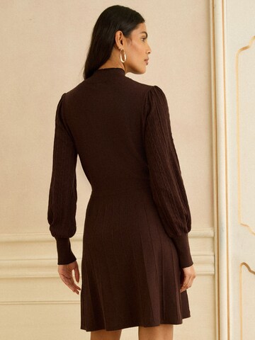 love & roses Šaty – hnědá