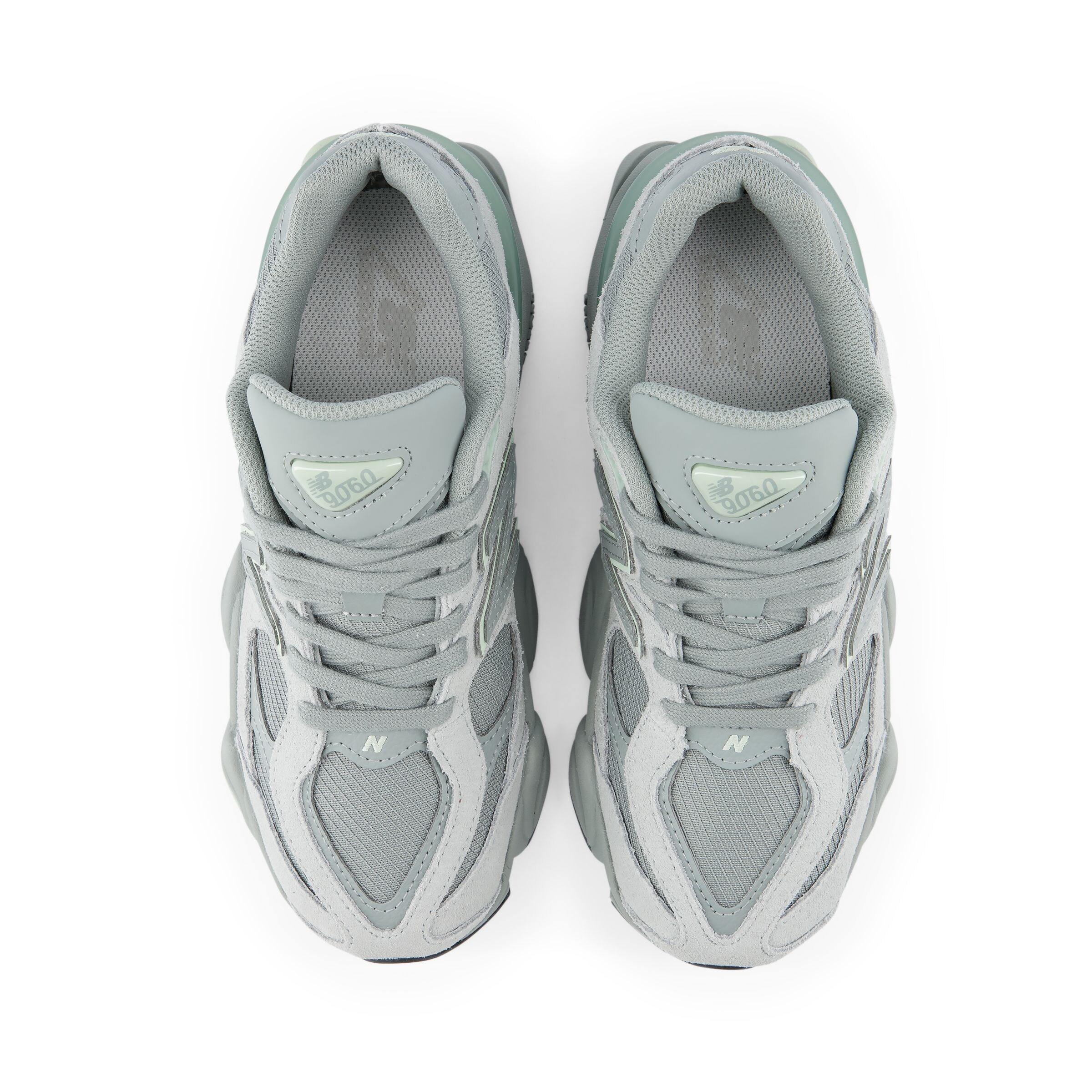 new balance Sneakers '9060 Lace' in Grijs