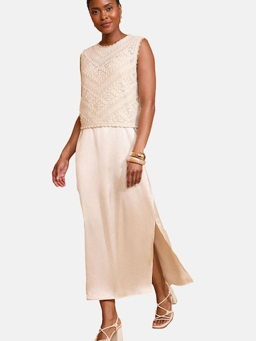 love & roses Dress in Beige: front
