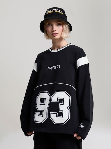 AND1 Sweatshirt '93' in Black: front