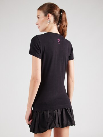 GUESS T-Shirt in Schwarz