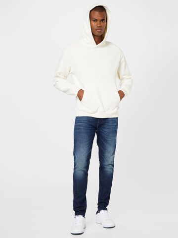 Sweat-shirt NU-IN en blanc