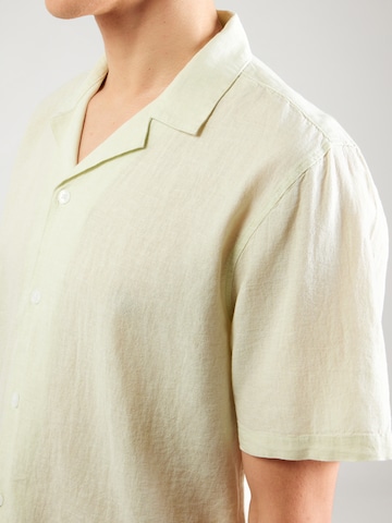 Coupe regular Chemise Lindbergh en vert