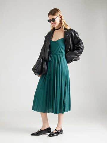 Robe 'Mona' ABOUT YOU en vert