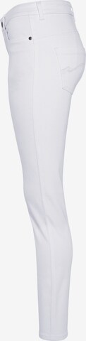 KangaROOS Skinny Jeans in White