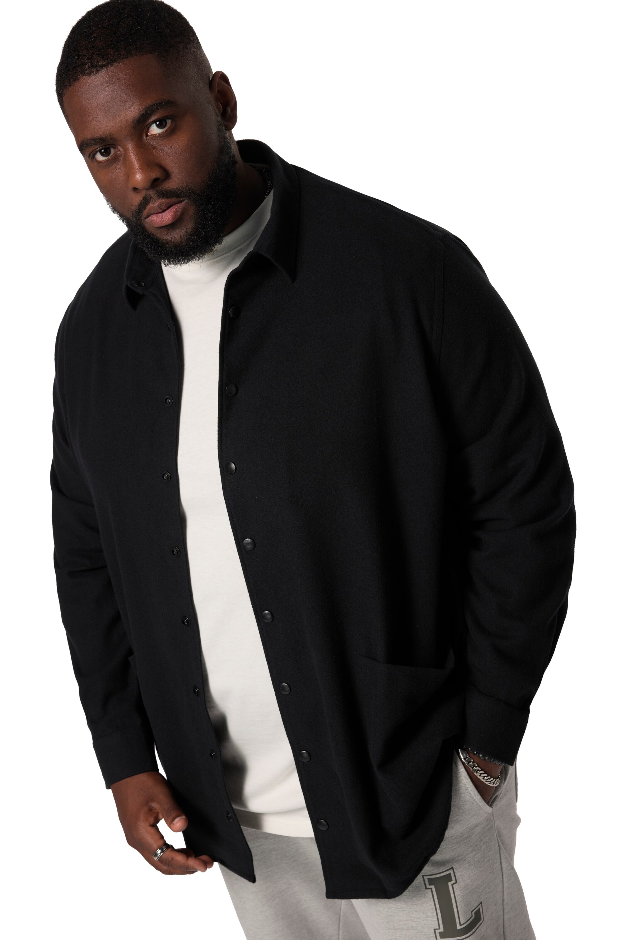 STHUGE Comfort fit Button Up Shirt in Black: front