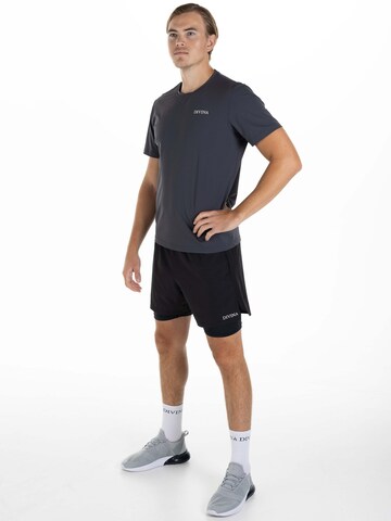 Divina Regular Sportshorts 'Fungor' in Schwarz