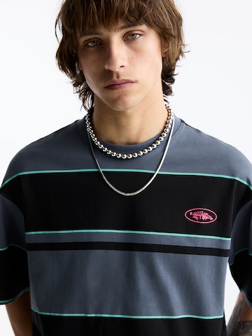 Pull&Bear T-Shirt in Grau