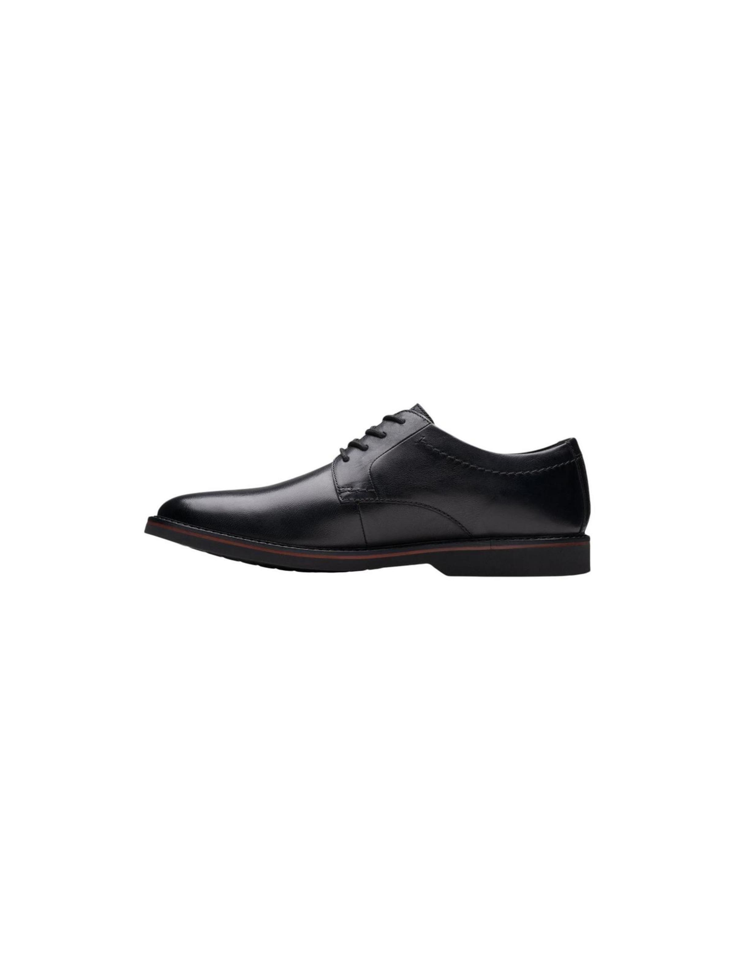 Scarpa stringata 'ATTICUS LTLACE 26173608' di CLARKS in nero