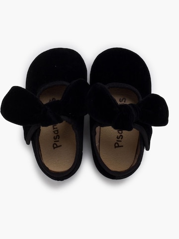 Pisamonas - Sapato baixo em preto
