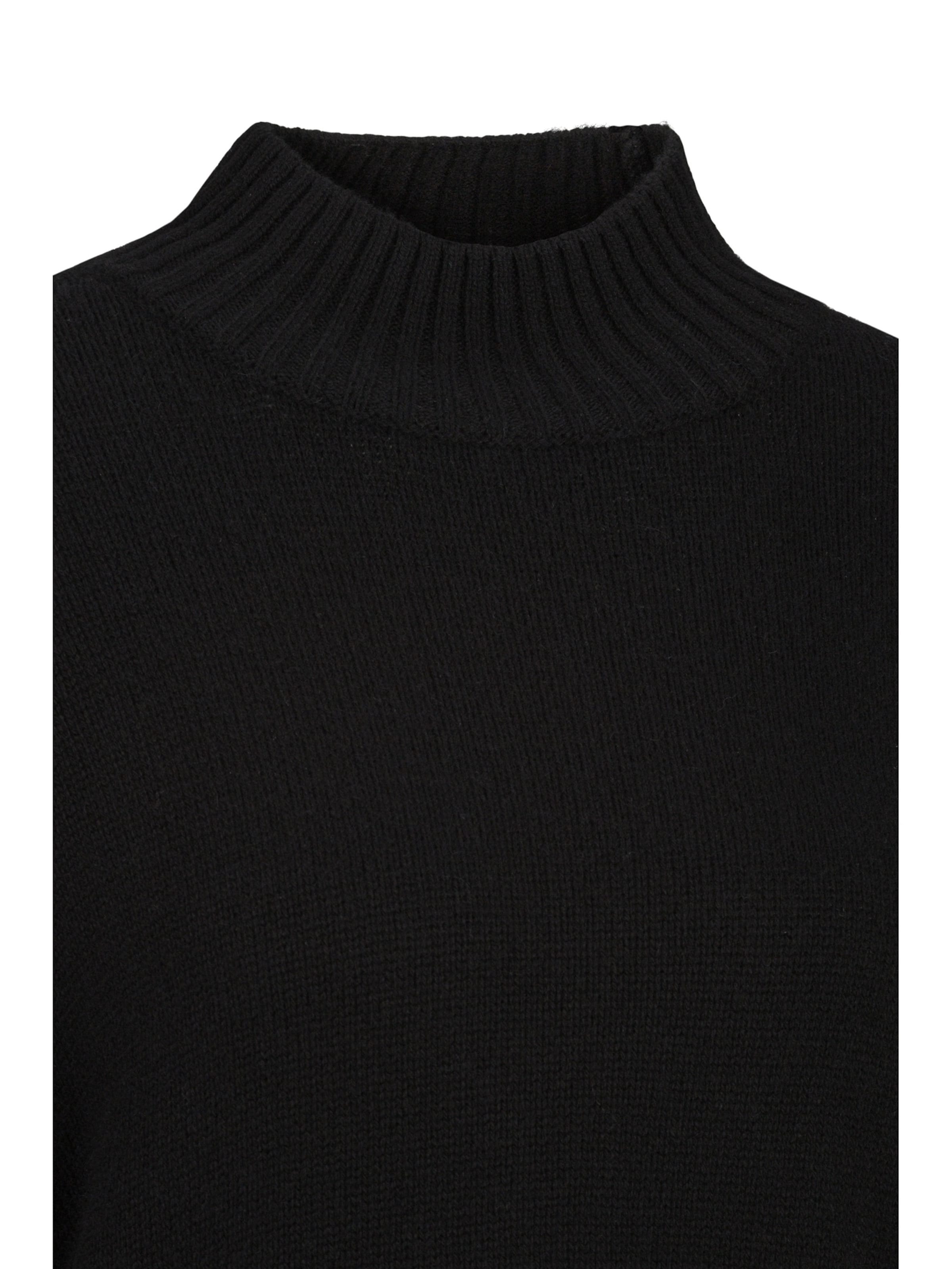 19V69 ITALIA Sweater in Black