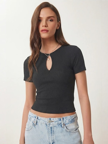 Camicia da donna di Happiness İstanbul in grigio