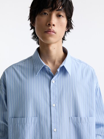 Pull&Bear Comfort fit Button Up Shirt in Blue