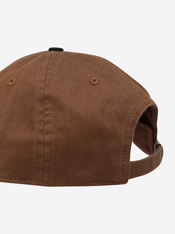 Carhartt WIP - Boné 'Preston' em castanho