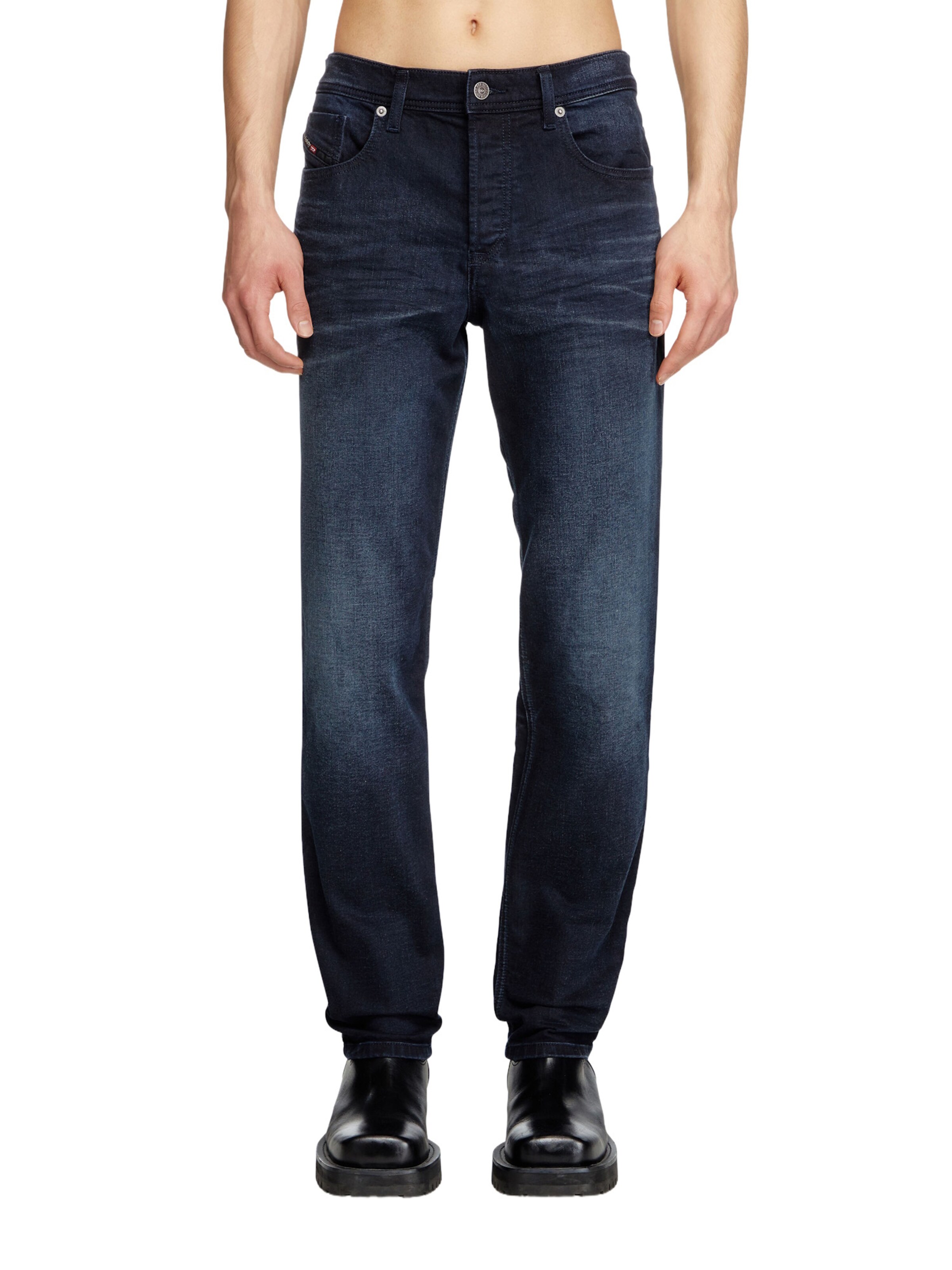 DIESEL Regular Jeans '2023 D-FINITIVE' in Blue: front