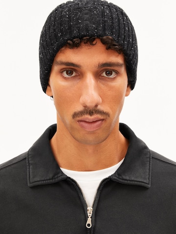 ARMEDANGELS Beanie in Black: front