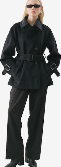 MANUKA Winterjacke in S-M in schwarz, Produktansicht