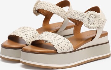 INUOVO Sandals in Beige