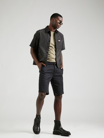 INDICODE JEANS Regular Shorts 'Conor' in Grau