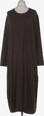 OSKA Dress in 5XL in Brown: front