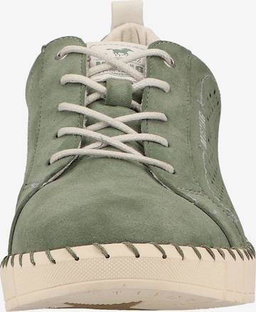 MUSTANG Sneakers laag in Groen