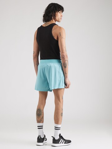 ADIDAS PERFORMANCE regular Παντελόνι φόρμας 'Essentials' σε πράσινο