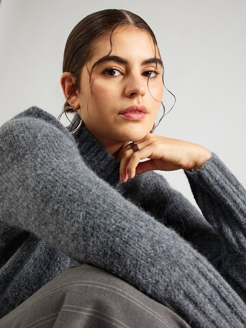 Pull-over 'ONLAYA' ONLY en gris