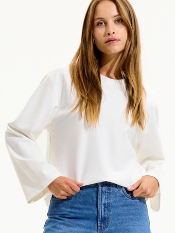 Made Public Shirts 'Alicia 026' i hvid