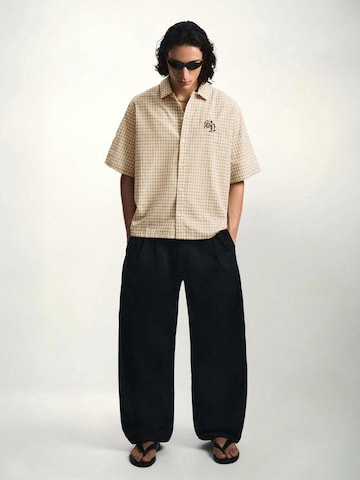 Barrel Pantalon à pince Bershka en noir