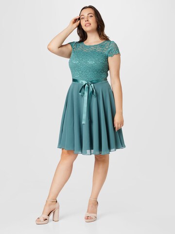 SWING Curve Cocktail Dress in Green: front