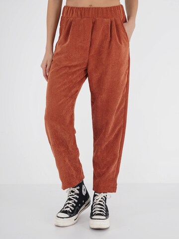 FRESHLIONS Loose fit Pleat-Front Pants 'Selma' in Brown: front