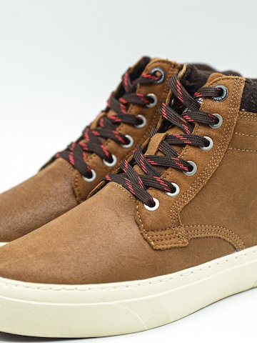 Sneaker alta 'Pepe Jeans Cognac 879' di Pepe Jeans in marrone