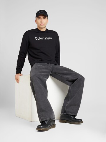 Calvin Klein Sweatshirt 'Hero' in Zwart