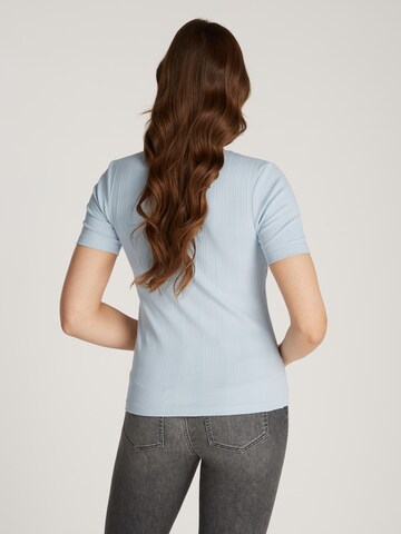 TOMMY HILFIGER - Camisa em azul