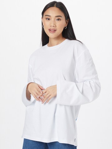 WEEKDAY Shirt in White: front