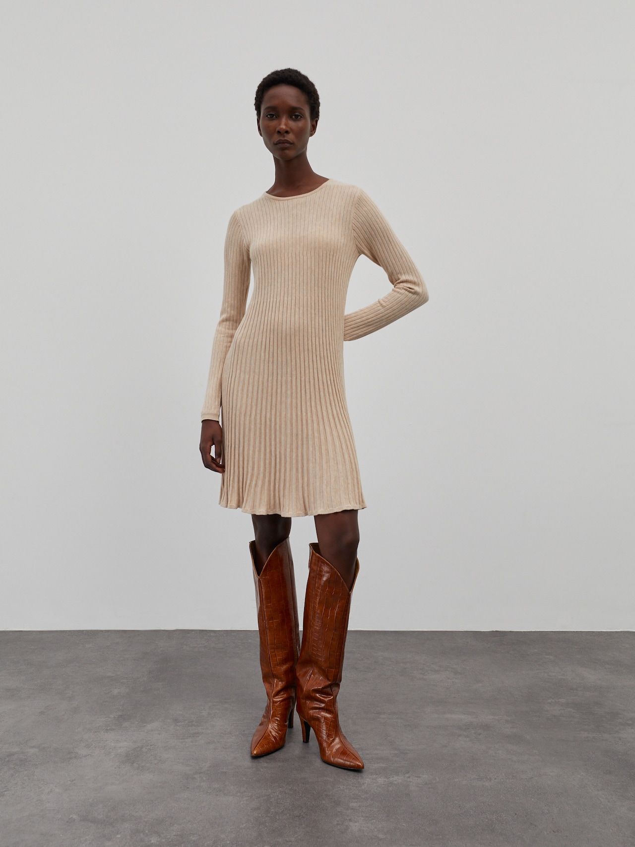 EDITED Producten Jurk 'Katrin' Beige gemêleerd