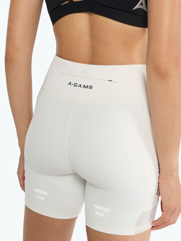 A-Game Regular Sporthose 'Reflective Running Shorts' in Beige