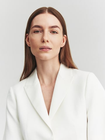 Blazer 'Seleni' TATUUM en blanc