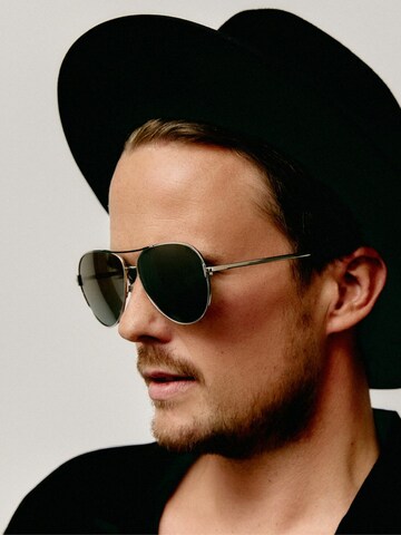 SOHO COPENHAGEN Sunglasses 'Soho Air' in Silver: front
