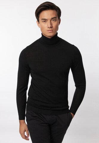 ROY ROBSON Sweater in Black: front