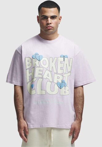 2Y Studios - Camiseta 'Broken Heart Club' en lila: frente