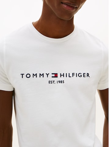 TOMMY HILFIGER Regular Fit T-Shirt in Weiß